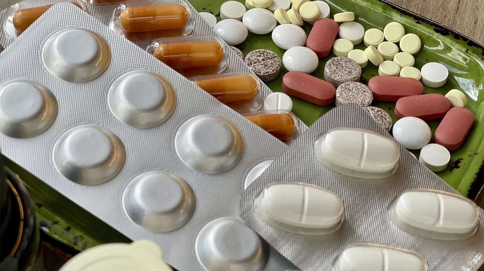 💊 Минздрав планирует расширить список стратегически значимых лекарств

Всего комиссией было рассмот