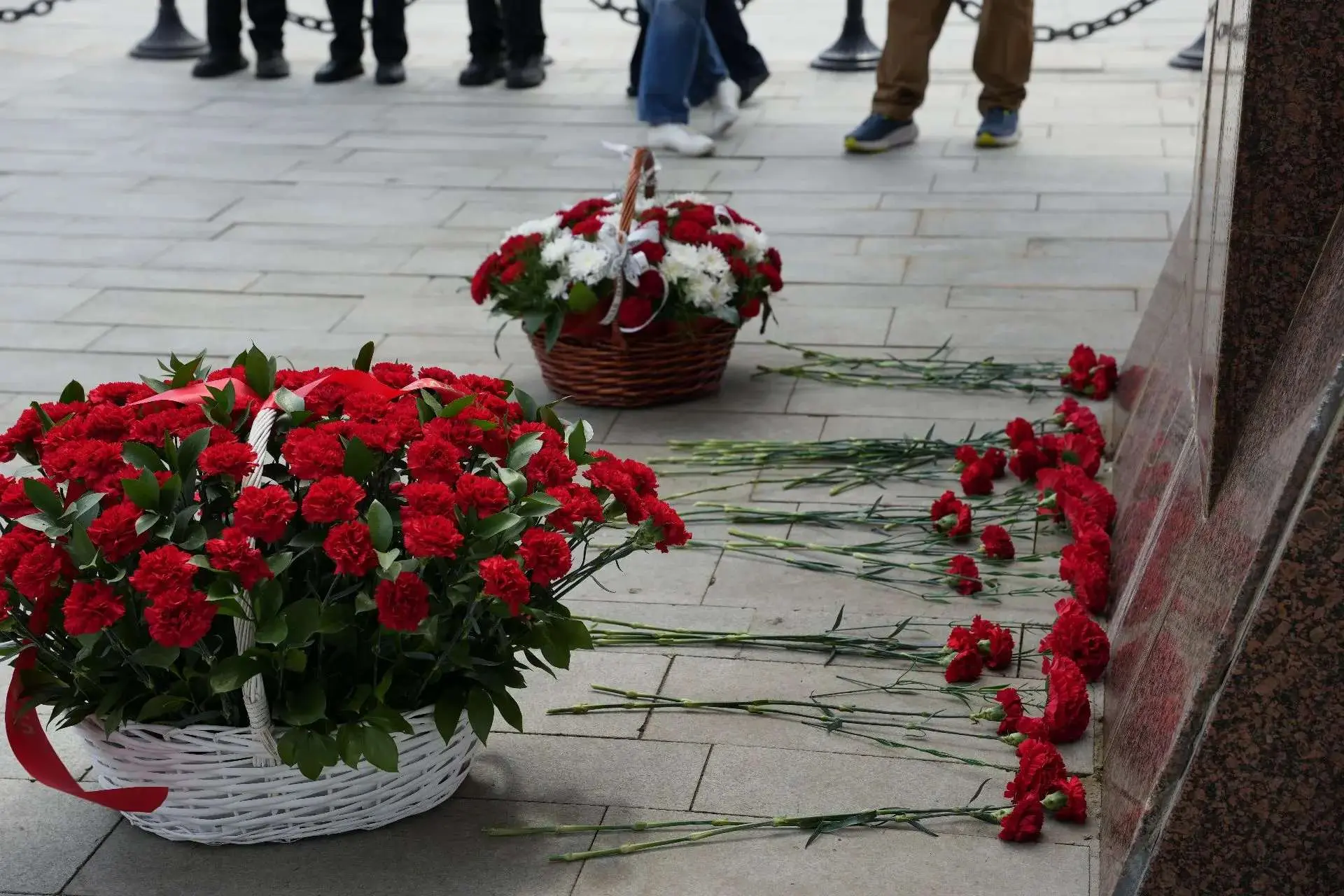 В Крылатском прошло торжественное мероприятие в честь Дня Победы  7 мая на площади «Защитников неба»