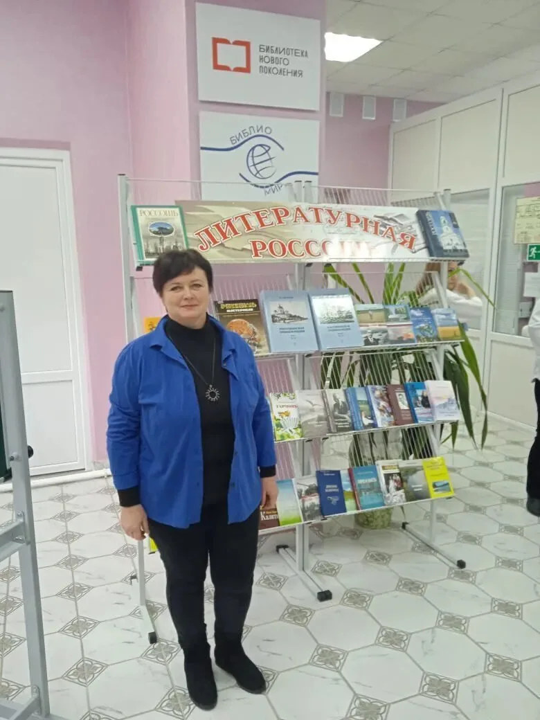Коллектив МКУК "Пасековский ЦКД" поздравляет библиотекаря Красномолотовской сельской би...