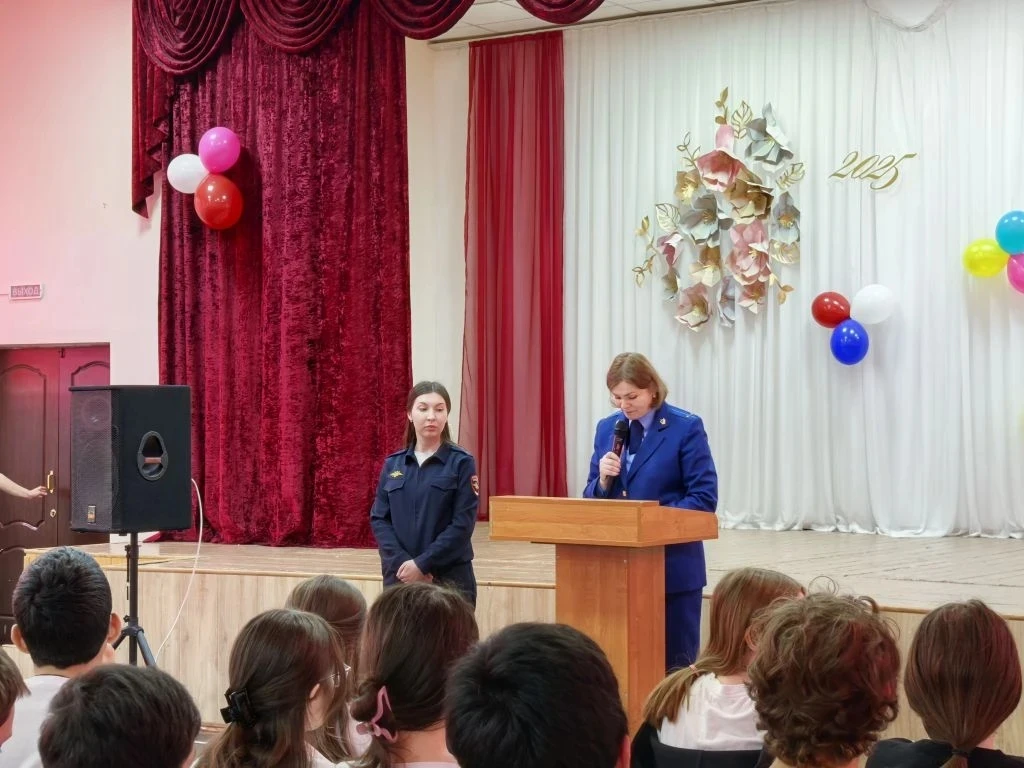 Профилактика правовой грамотности в школе  Сегодня в школе прошла важная встреча, направленная на фо