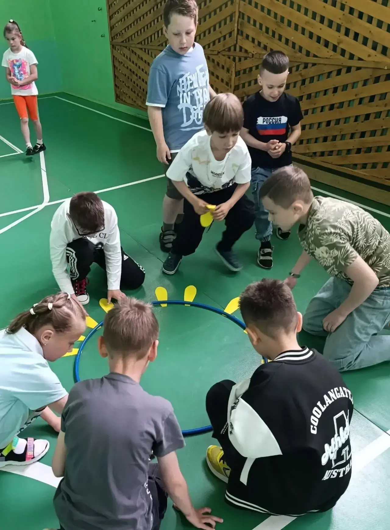 🤝Международный день друзей отмечают 9 июня

🧑‍🧑‍🧒‍🧒Сегодня во многих странах отмечают Междунаро