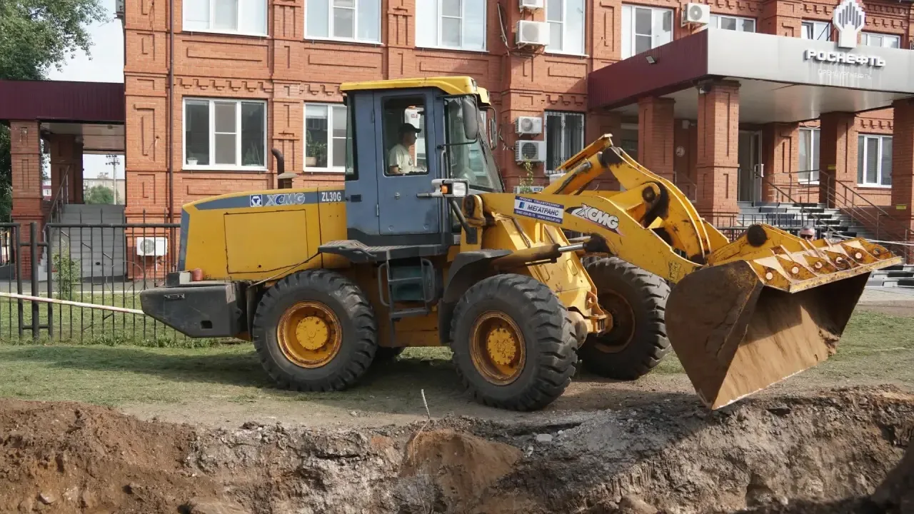 В Бузулуке продолжается ремонт тепловых сетей

В этом году в Бузулуке  идет ремонт трех участков теп