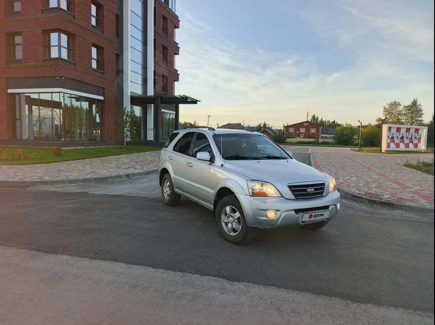 Продам КИА СОРЕНТО 2007 г. мотор 2.5 дизель работает отлично, коробка автомат переключает без нарека