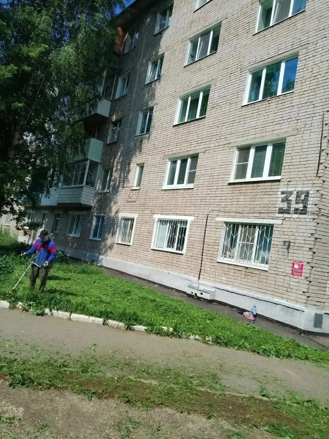 🌱 Покос травы на придомовых территориях многоквартирных домах – обязанность управляющих компаний (Т