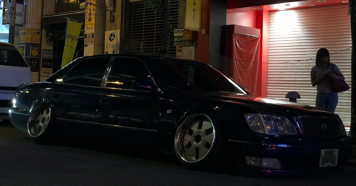 Toyota Celsior II (F20)