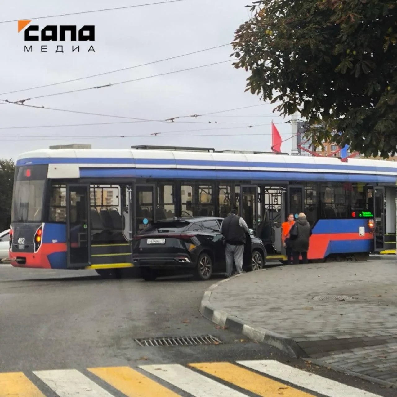 Авария с трамваем произошла на площади Штыба