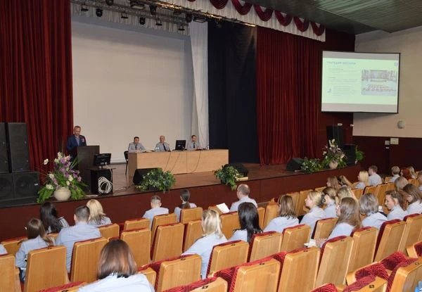 Сотрудникам и курсантам академии рассказали, как не попасть на уловки террористов   С актуальной лек