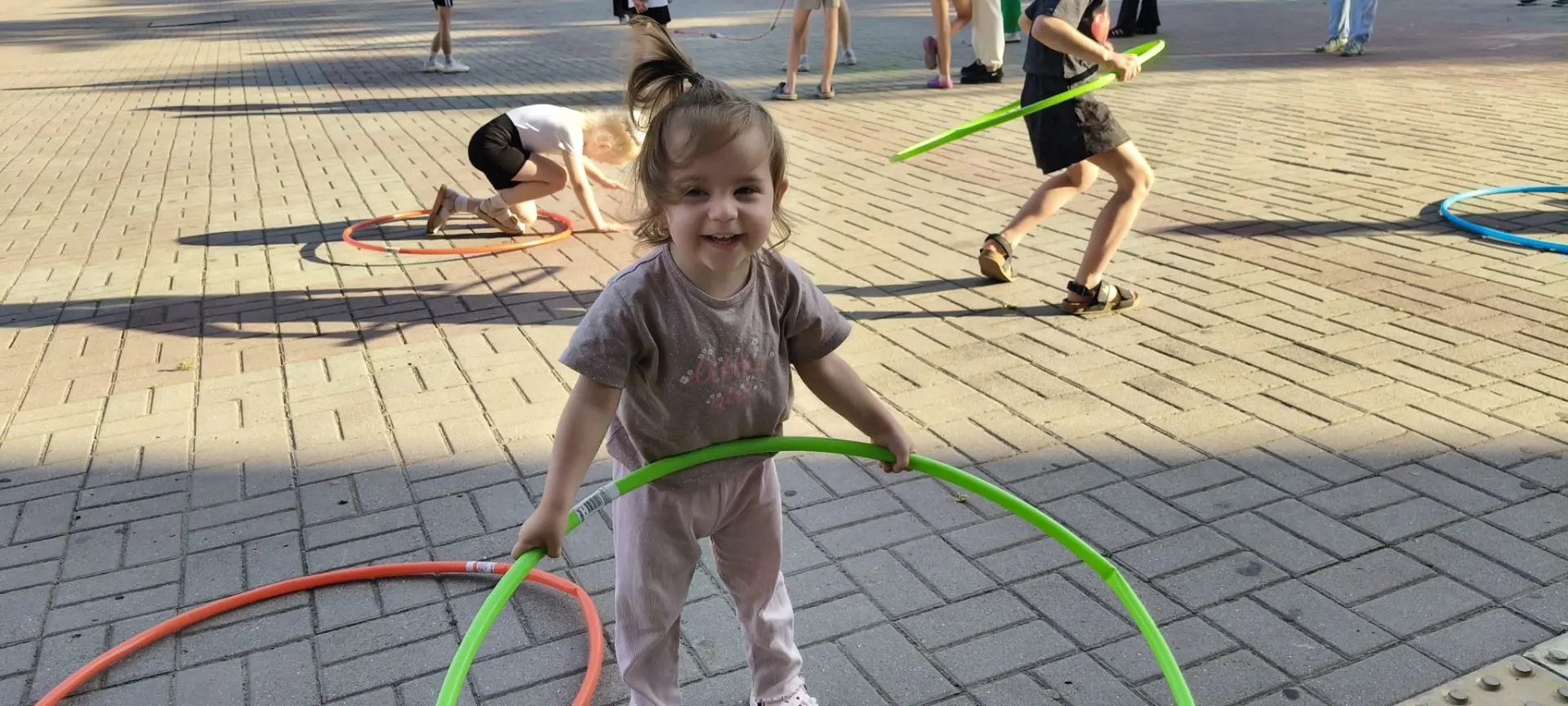 🧑‍🩰🤸‍♂Сегодня на летней культурно-досуговой площадке РДК ребята могли попробовать себя в роли акр