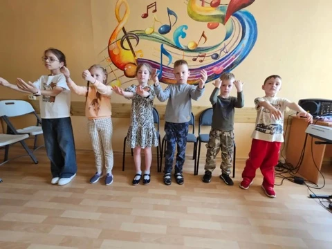 🎼 В летний период, под руководством педагога Бабиковой Марины Ивановны, была успешно реализована кр
