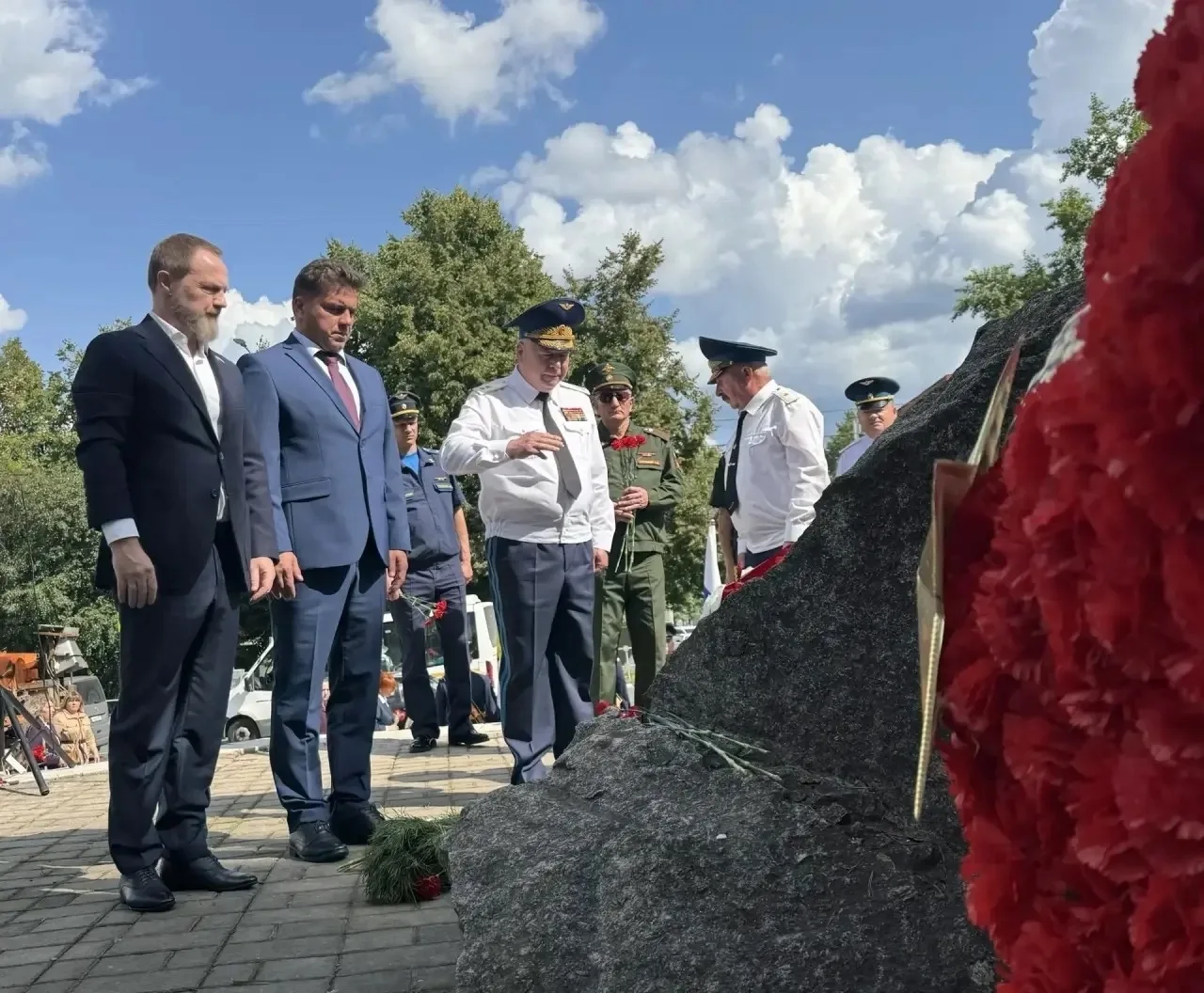 Изображение 7 к публикации «Подслушано Тучково | Кубинка | Руза | Можайск | Москва | ЖК Москворецкий | Березки | Северное Сияние | Федеративный | Можайский | Западный бастион | Уваровка | Работа | Вакансии»