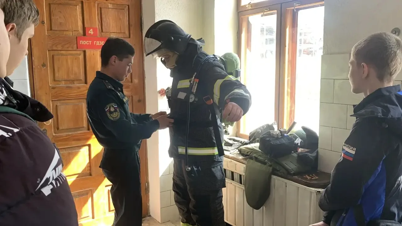 ⭐️ВНЕКЛАССНАЯ ДЕЯТЕЛЬНОСТЬ ⭐️  ⭐️Учащиеся 8-К класса совместно с сотрудниками ТО ГКУ «Центр занятост