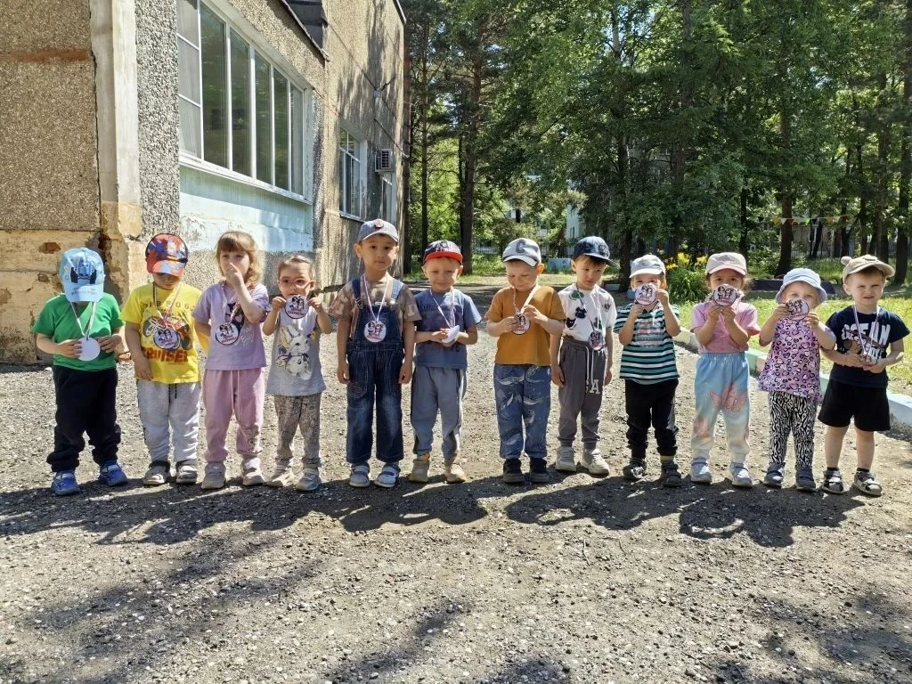 Как мы отметили День России! Сегодня в нашей группе прошёл настоящий праздник, посвящён...