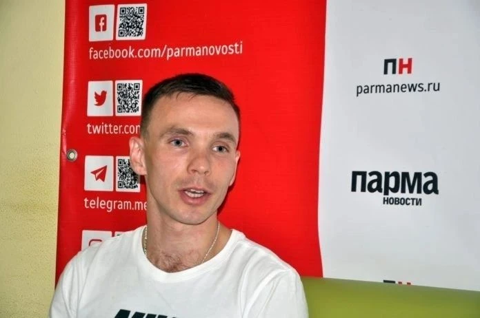 Владимир Никитин стал первым на полумарафонской дистанции в Перми. Подробнее тут