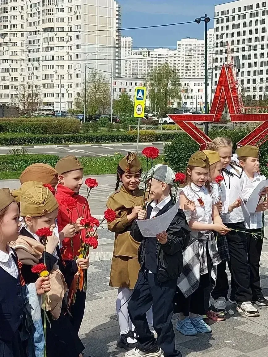 💥Память, которая живёт в сердцах.  🎖Накануне великого праздника — Дня Победы — ученики нашей школы о