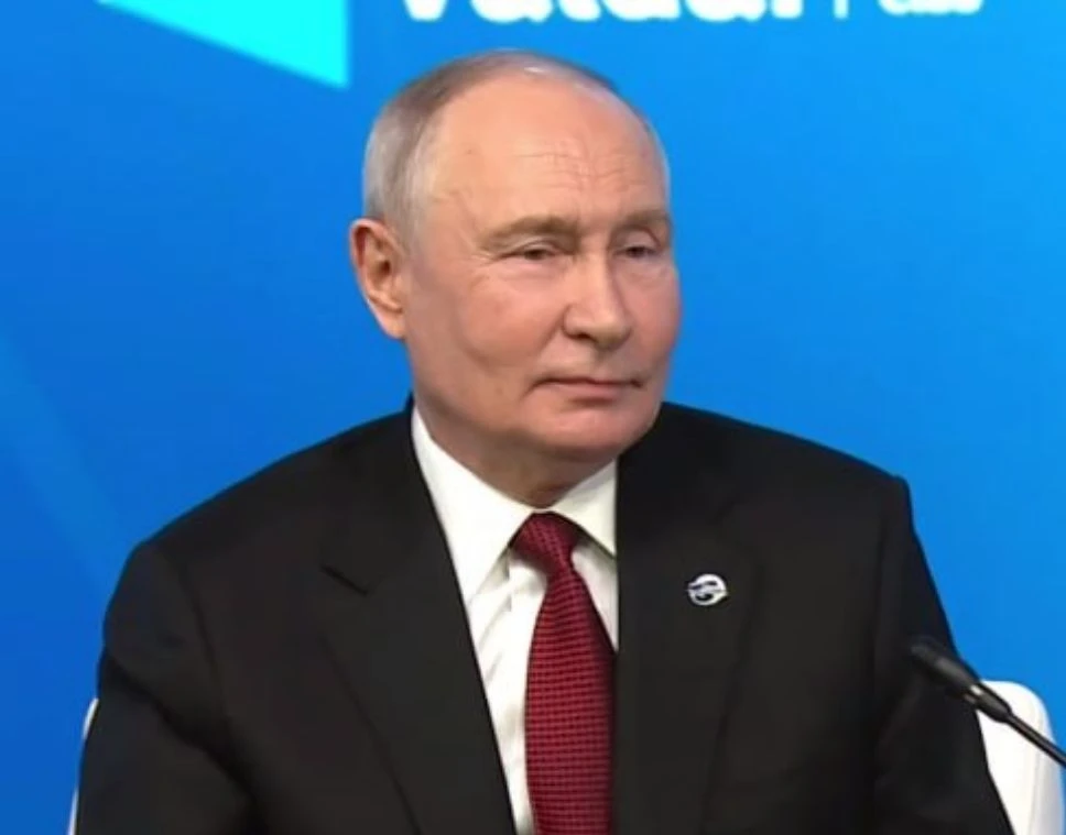 ❗️ Получи, фашист, гранату от советского солдата — Путин. @moscowmi