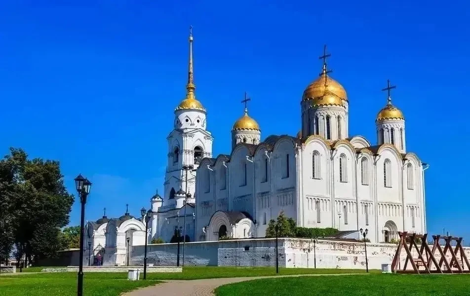 🌟 Откройте сердце России за 7 дней! Большое Золотое Кольцо из Москвы

🏰 Что вас ждет:

· Живые уро