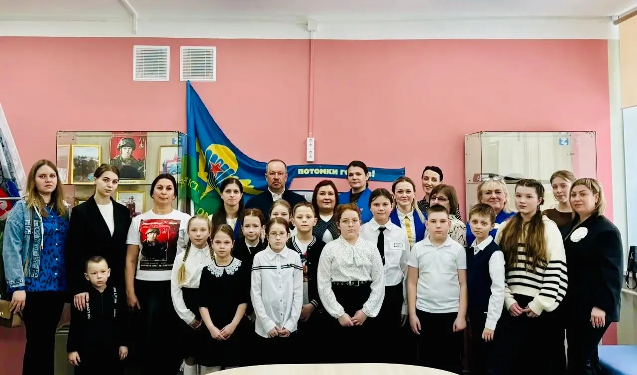Советники директоров по воспитанию активно вовлекают школьников в волонтёрские и патриотические иниц