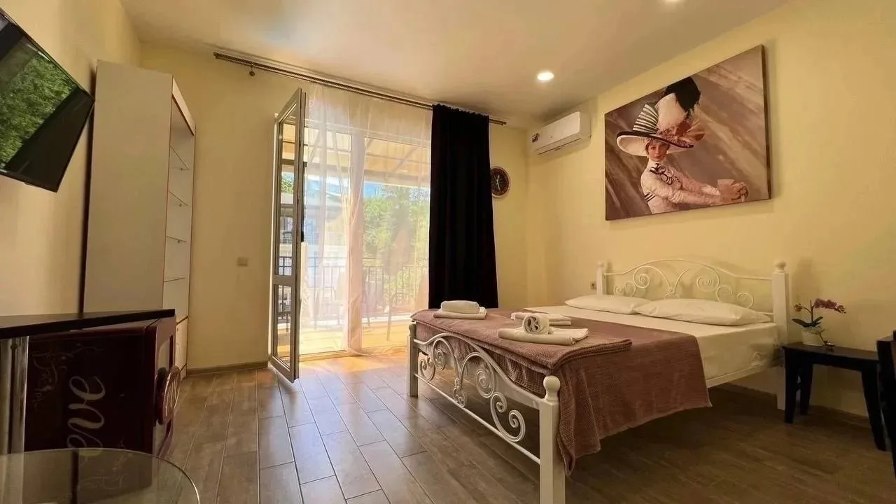 #ГОРНЫЙВОЗДУХ #СОЧИ СНТ Бриз, 6/3  Май 1.000₽ на любой номер Июнь от 2.000₽ ЗАБРОНИРОВАТЬ комнату ⤵️