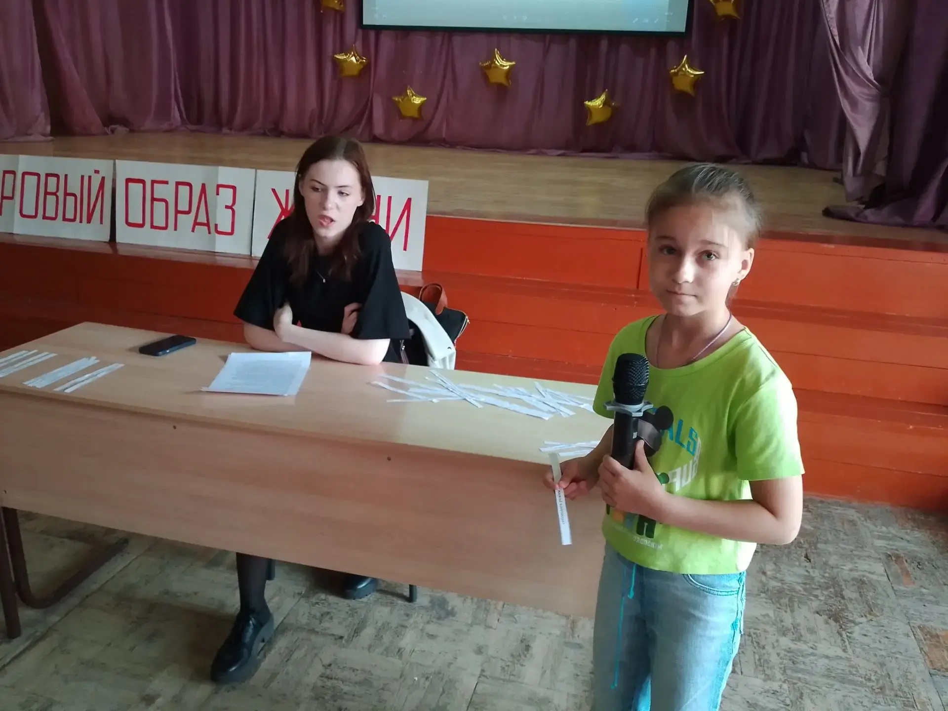 Про Каникулы. Сегодня в школьном лагере состоялась  важная встреча для школьников  с младшим лейтена