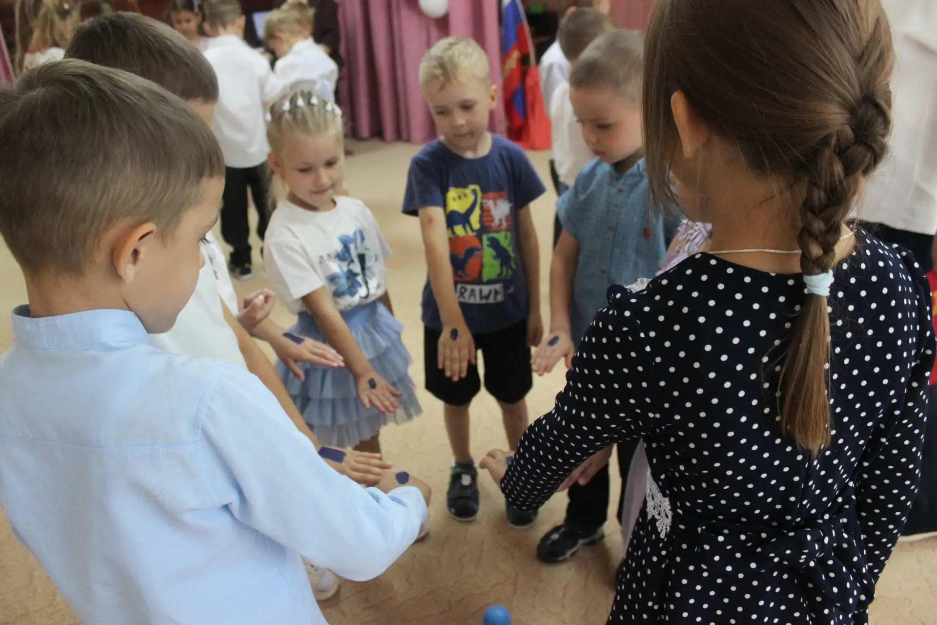 «Под флагом России — к новым приключениям! Как мы отметили День Государственного флага РФ»