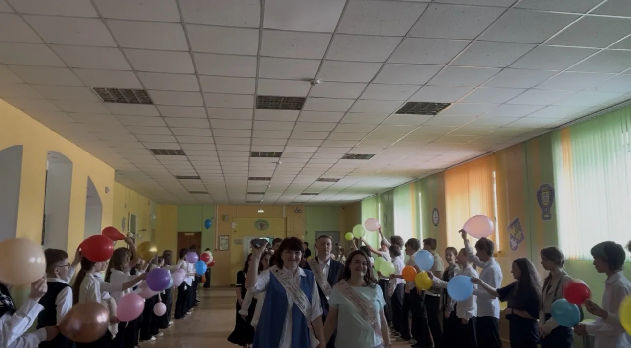 🔔Последний звонок и школьный урок остались уже позади. Последний звонок и новый урок готовит нам жи