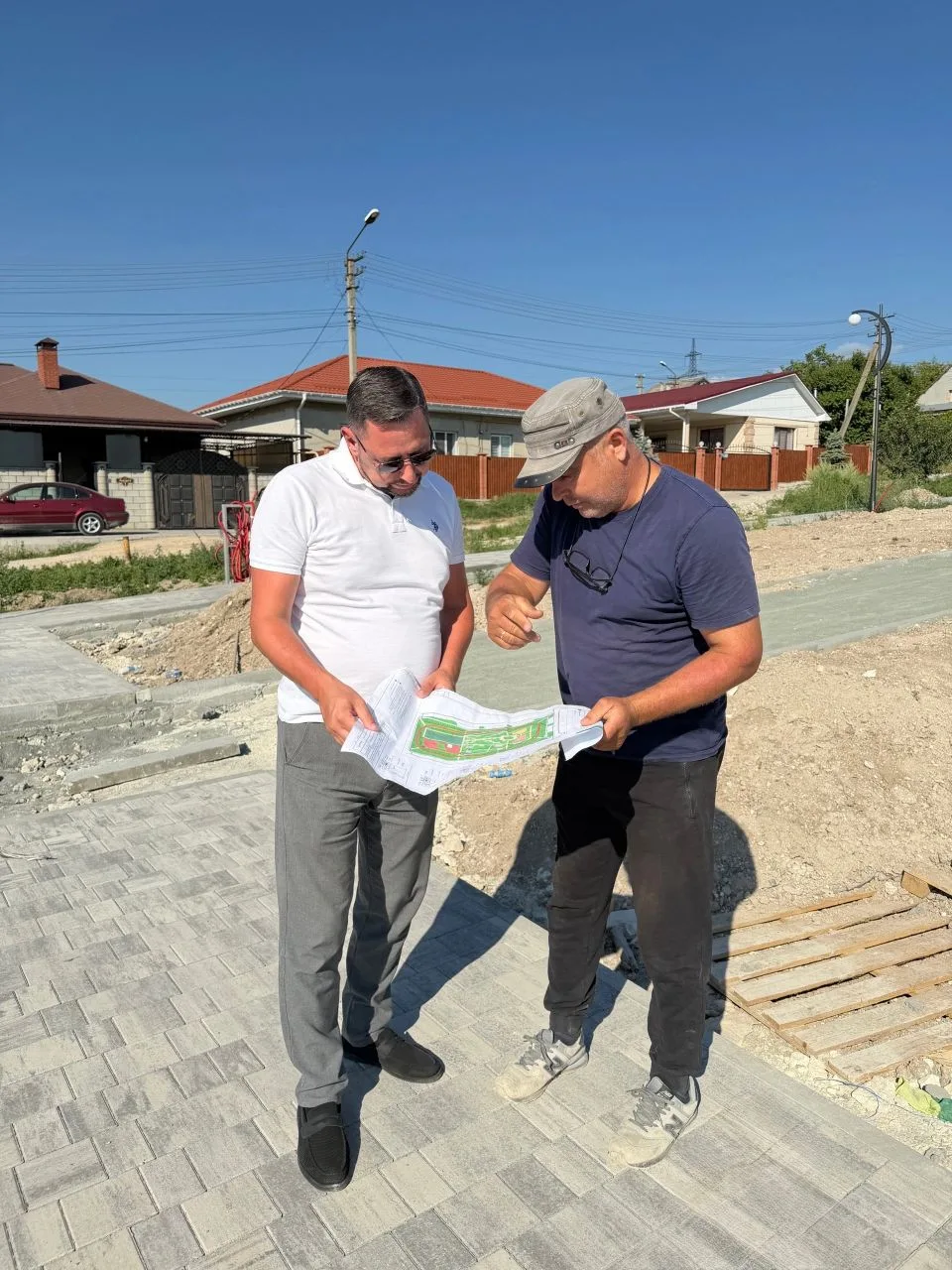 Дмитрий Скобликов: сквер «Герайлар» готов на 71%

Глава администрации города Бахчисарая Дмитрий Скоб