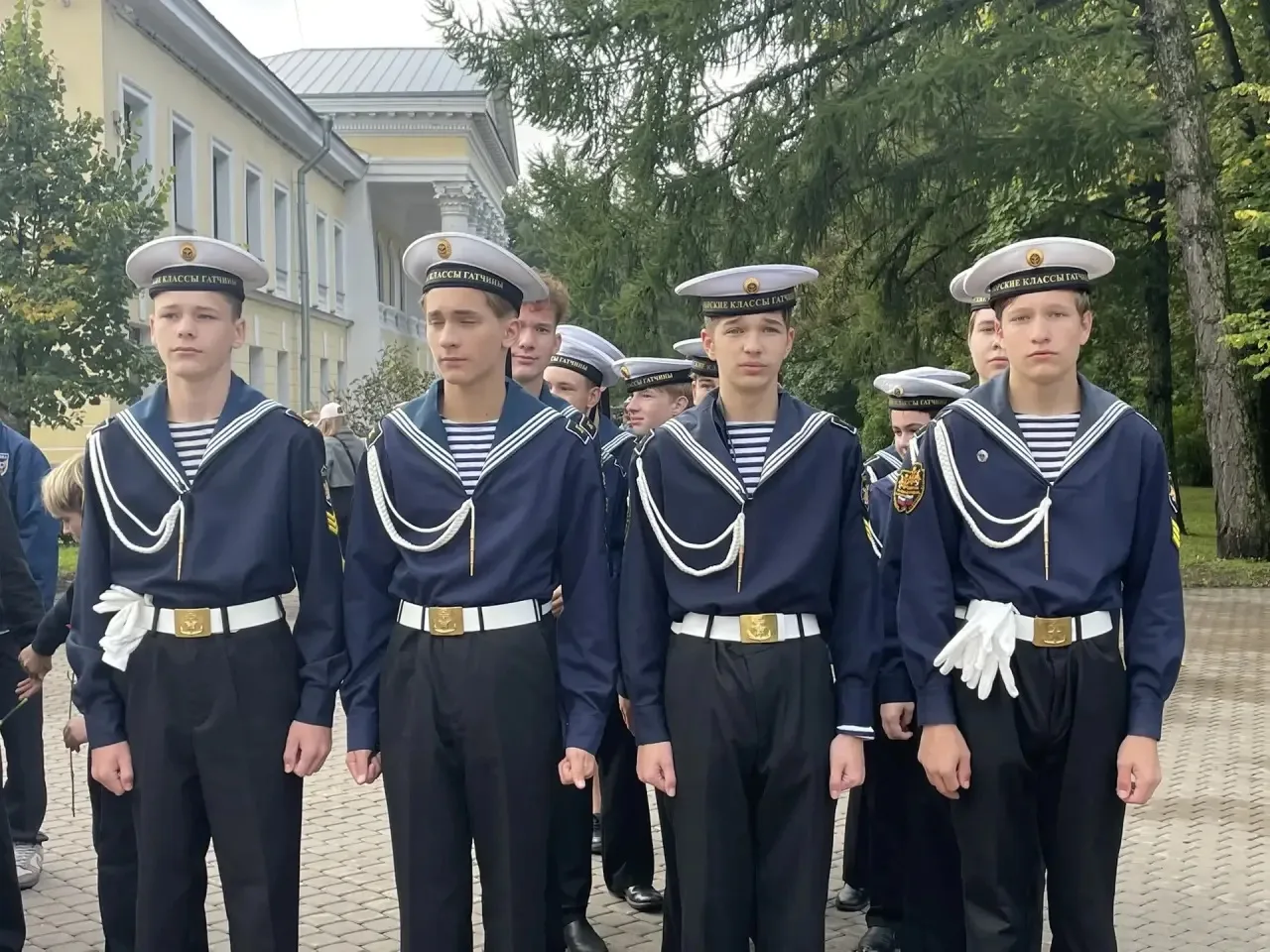 Уважаемые руководители!