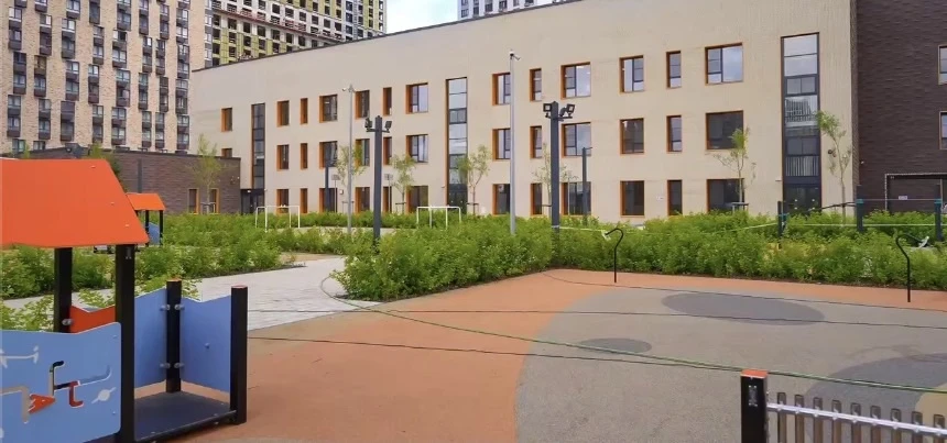 🏫 В Метрогородке завершается строительство детского сада с бассейном

На Открытом шоссе подходит к 