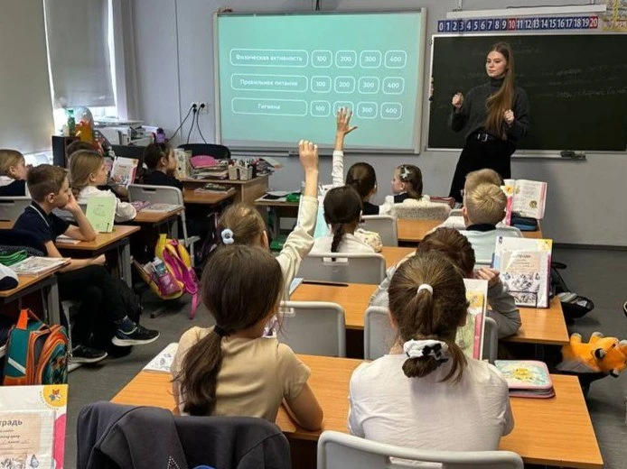 На пути к ЗОЖ 💚  🇷🇺 Наша школа приняла участие во Всероссийской акции «Будь здоров!», приуроченной к