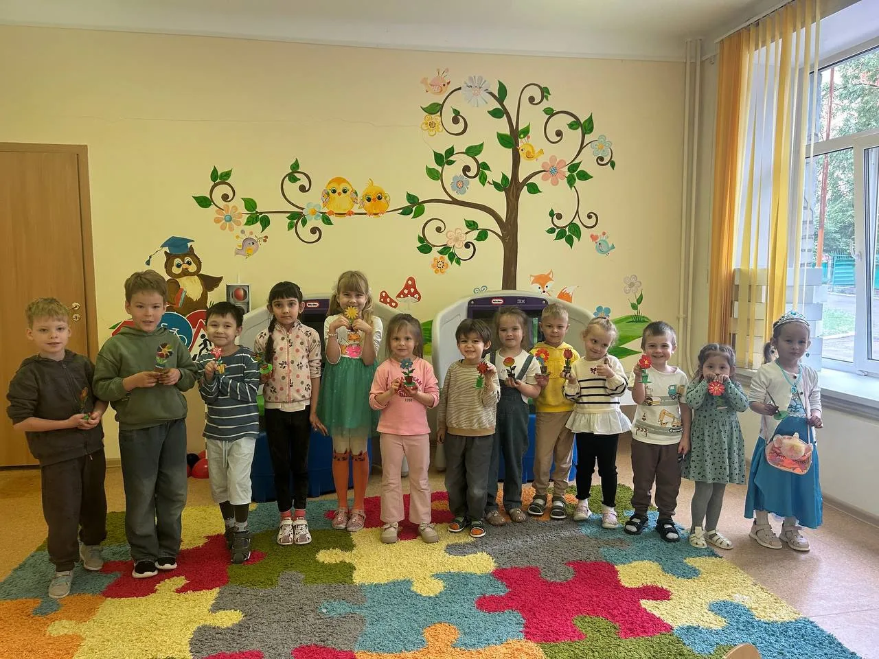 «Как у нас в садочке выросли цветочки» 🌸
Сегодня в нашем детском саду прошёл увлекательный мастер-к