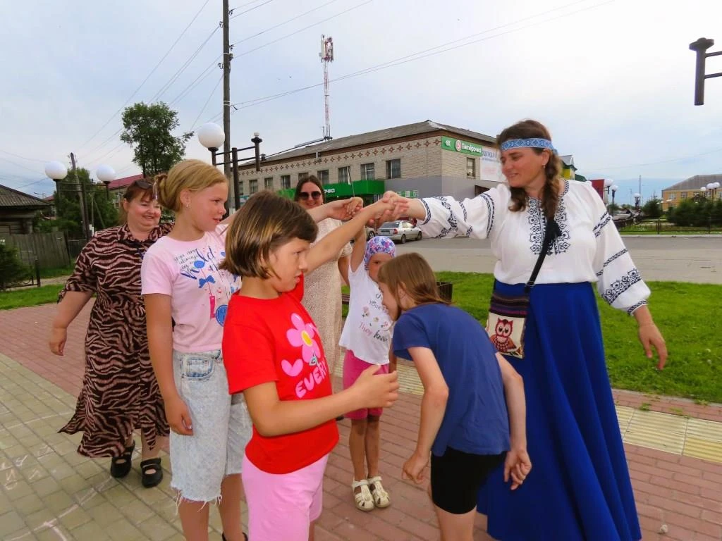 ДЕНЬ МОЛОДЕЖИ С БИБЛИОТЕКОЙ