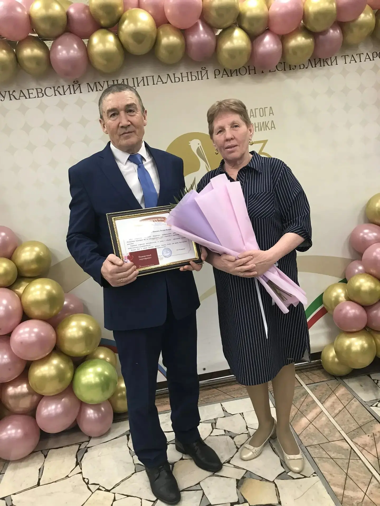 Есть учителя, которые не просто работают в школе, а живут ею. Владимир Иванович и Васим...