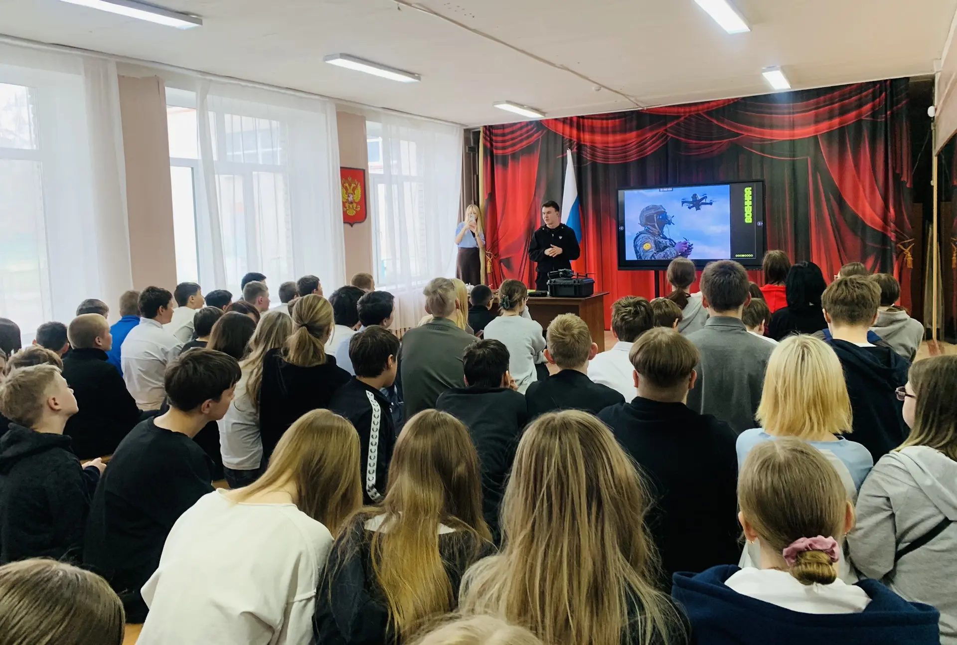 #Школа22 #Уроксинтересом  💫Центр Беспилотной Авиации «Дельта» сегодня провели открытый урок, посвяще