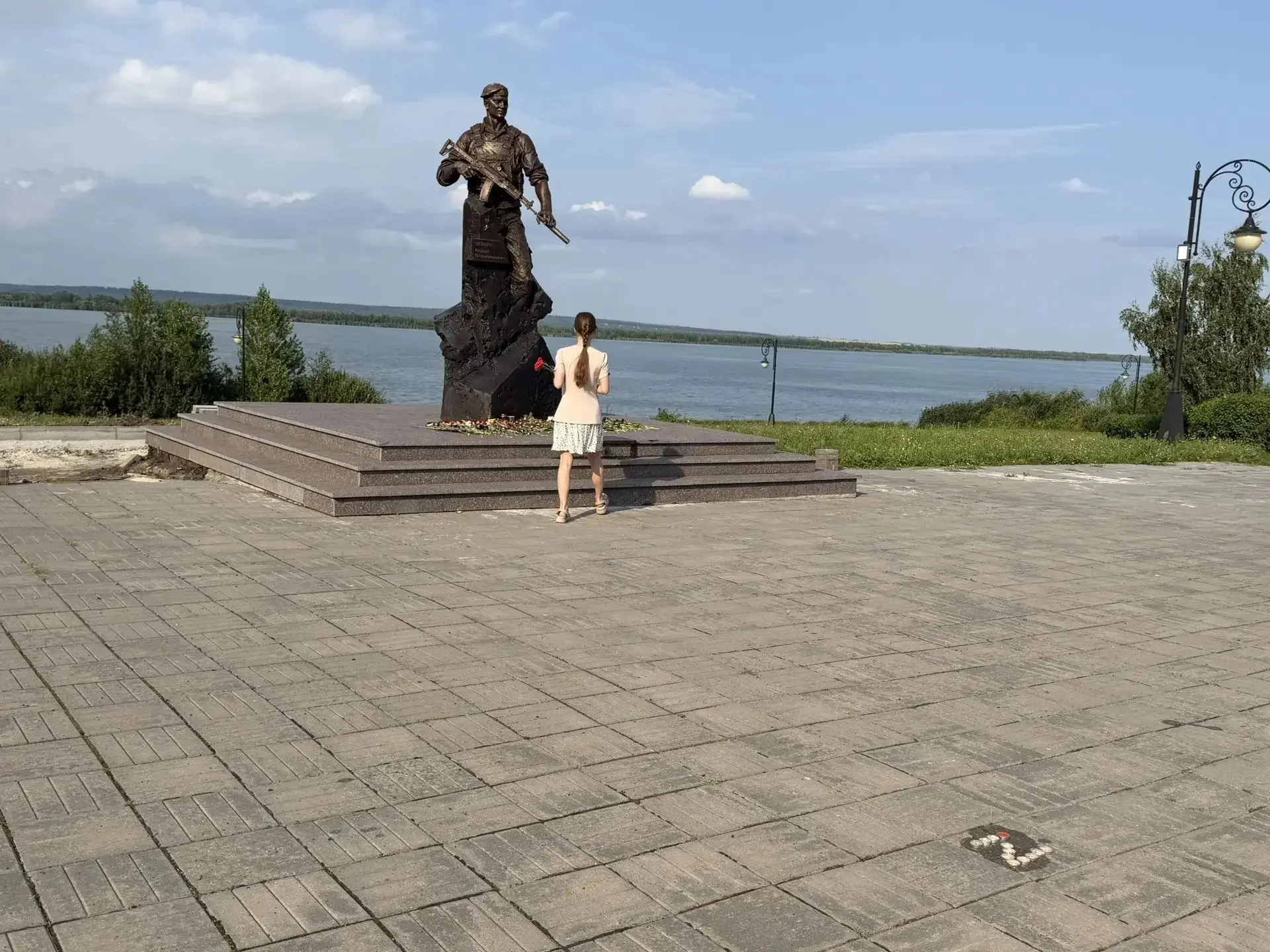 Не поминайте лихом нас, ребята,