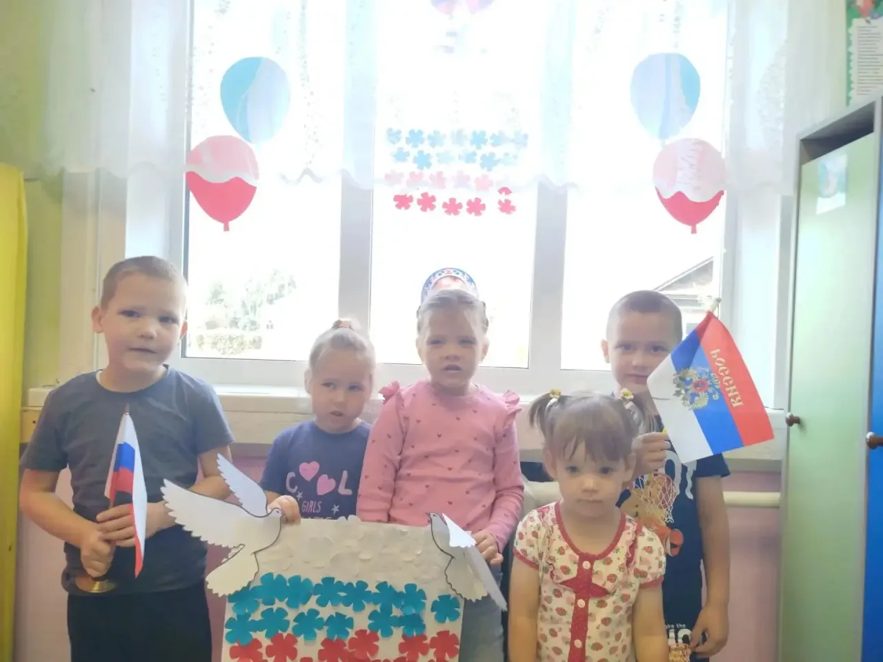 🇷🇺 Три цвета — тысячи поводов для гордости!
