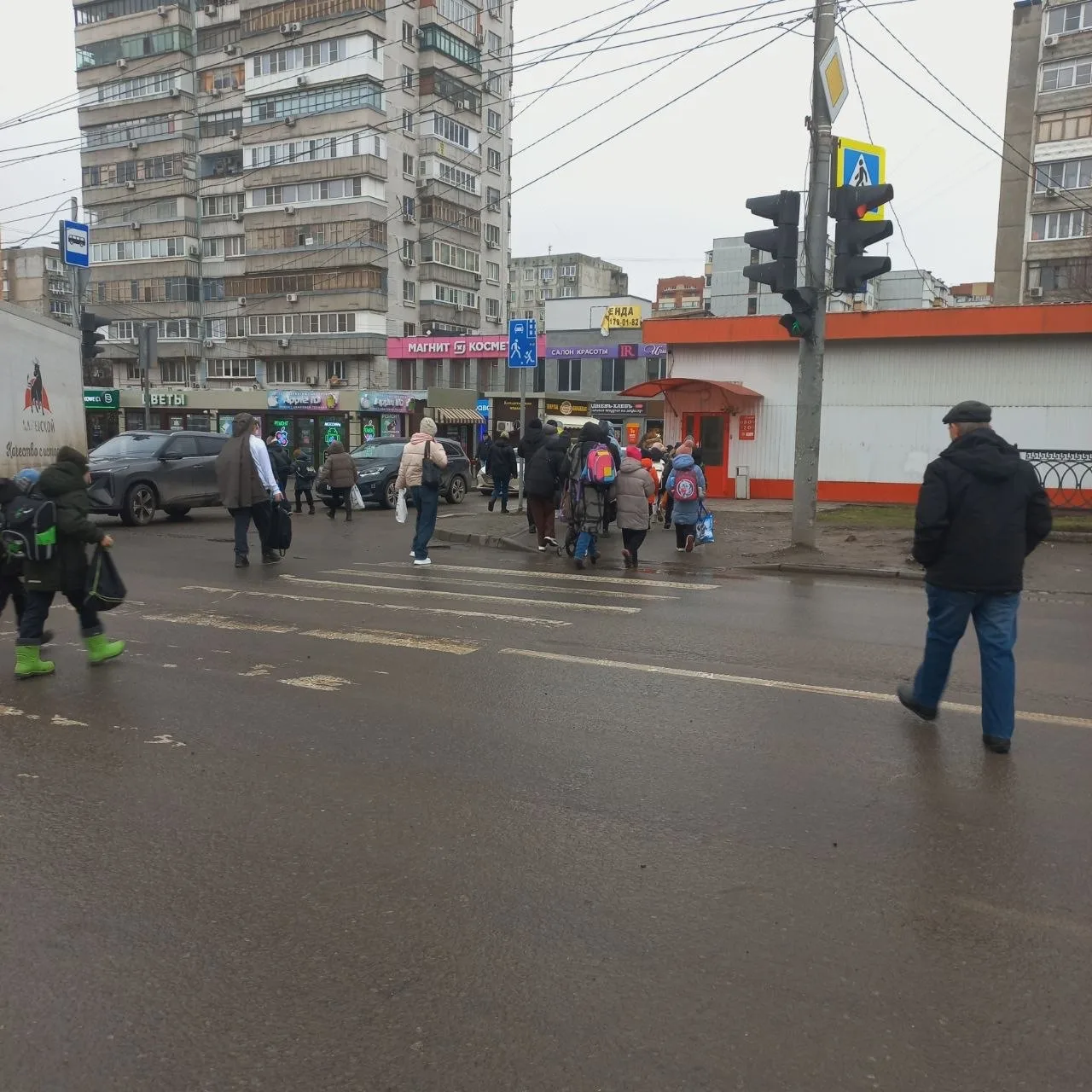 Когда отремонтируете тротуар по адресу  Стачки 222А/Жмайлова и уберете магазин  Магнит ...