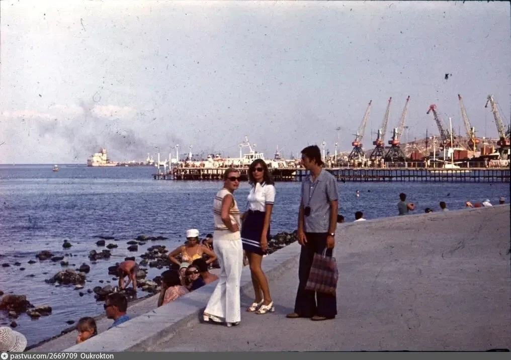 Феодосия, 1981-82