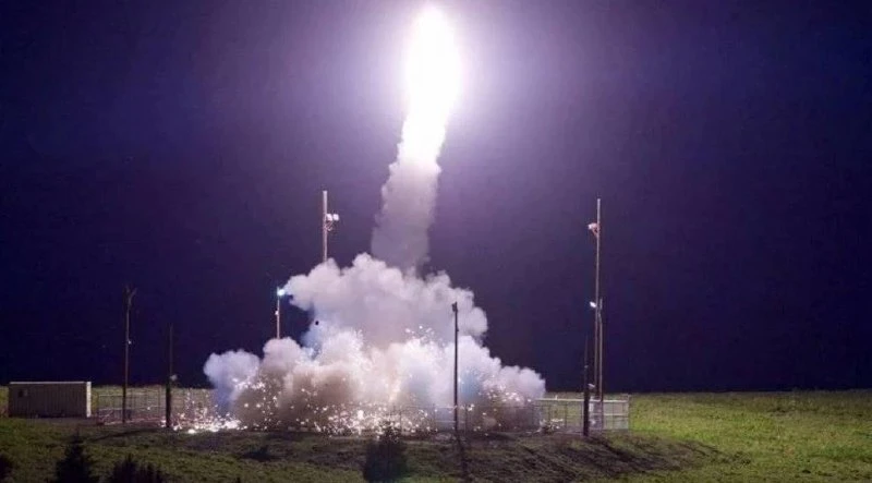 Основатель Blackwater Эрик Принс создал компанию Vectus Air Defense Systems, которая бу...