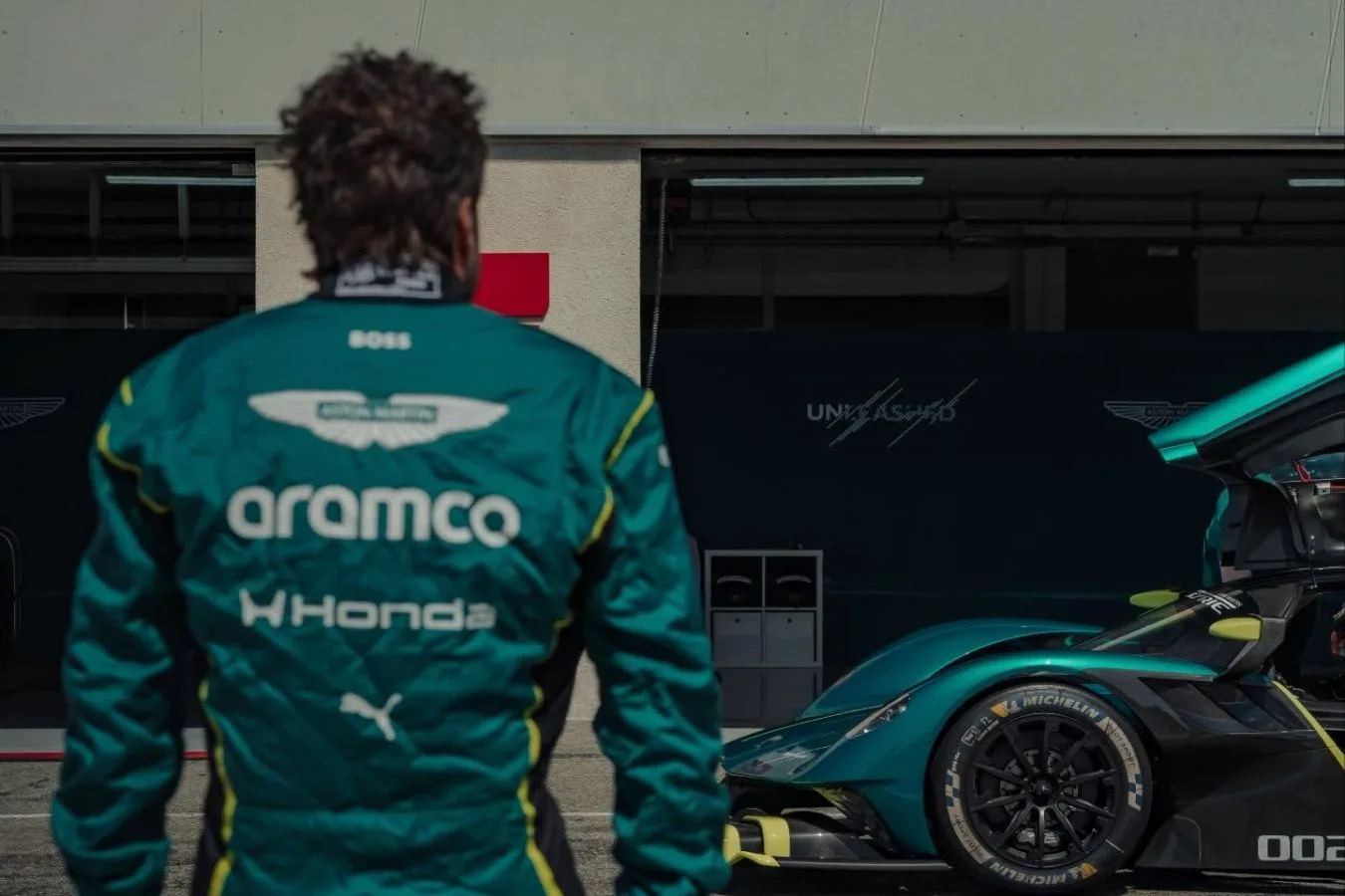 ФОРМУЛА-1 | ФЕРНАНДО АЛОНСО ПРОТЕСТИРОВАЛ ГИПЕРКАР ASTON MARTIN VALKYRIE LM  Двукратный чемпион мира