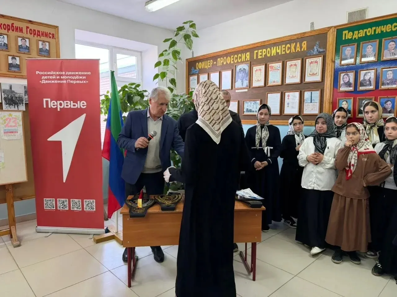 Торжественная линейка, посвященная Дню защитника Отечества, состоялась в Гурбукинской С...