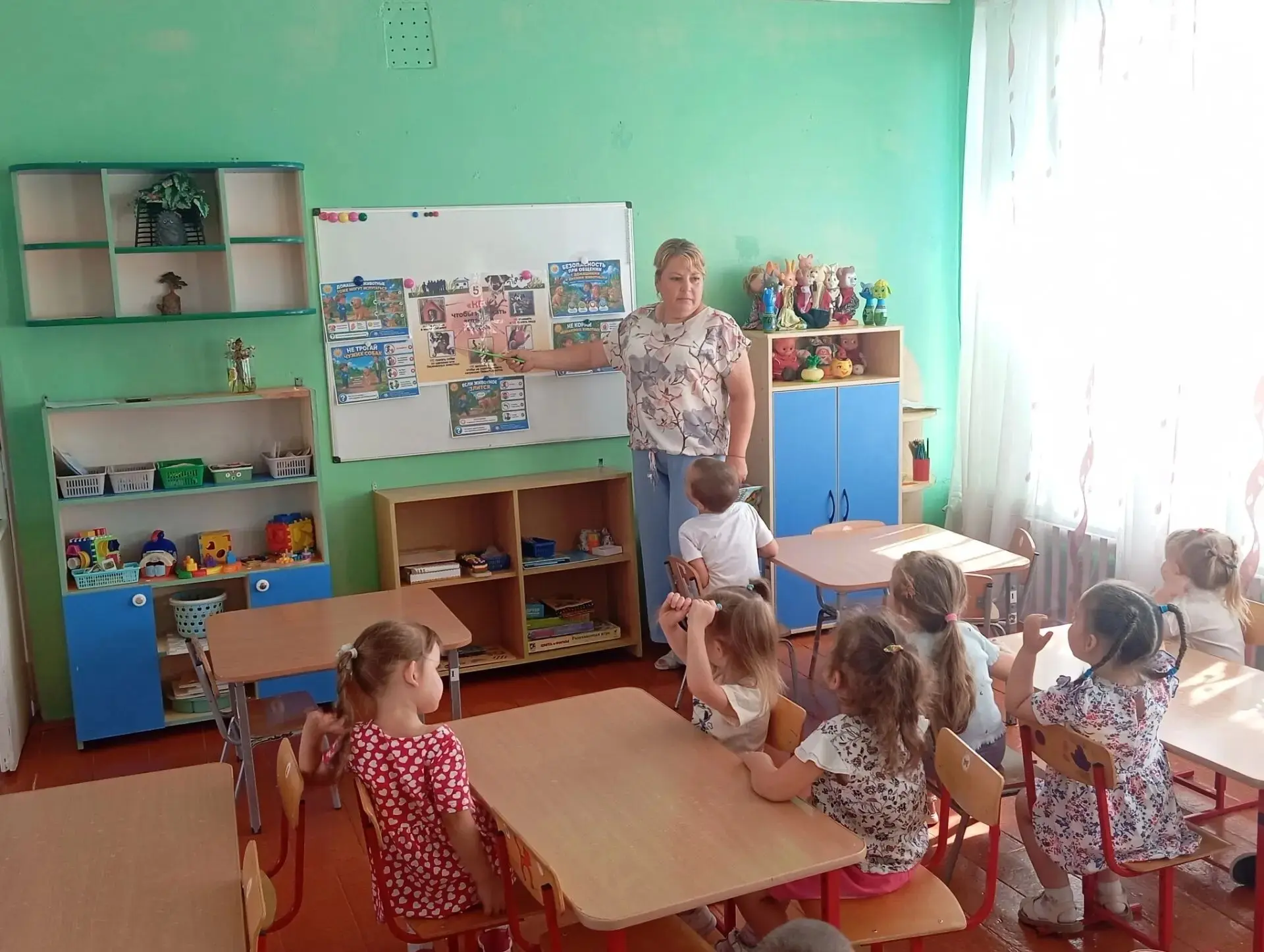 Сегодня в средней группе повторили правила безопасности при общении с животными.
    Формирование на