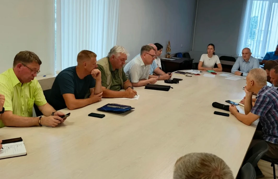 ⚡️В еженедельном рабочем совещании с представителями управляющих и ресурсоснабжающих организаций, пр