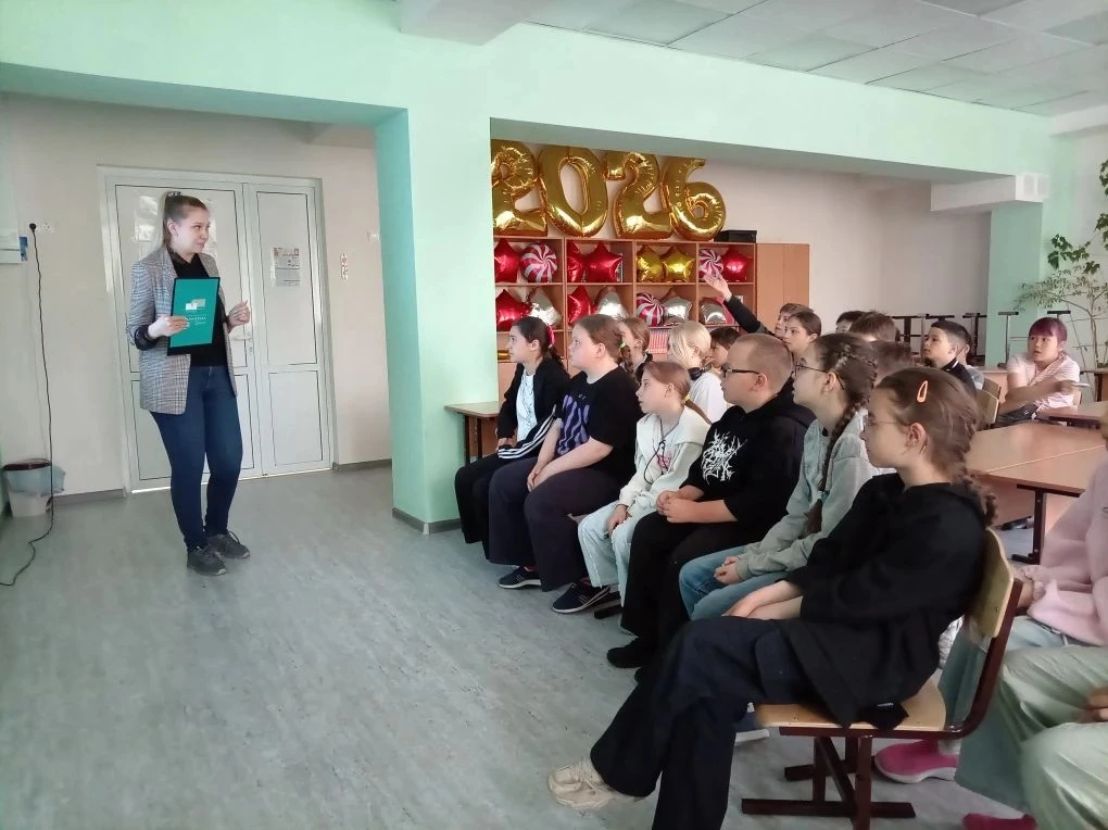🌍✨ Отряд 220V — в путешествии по Азии!
В Библиотеке Пушкина ребята познакомились с культурой Японии