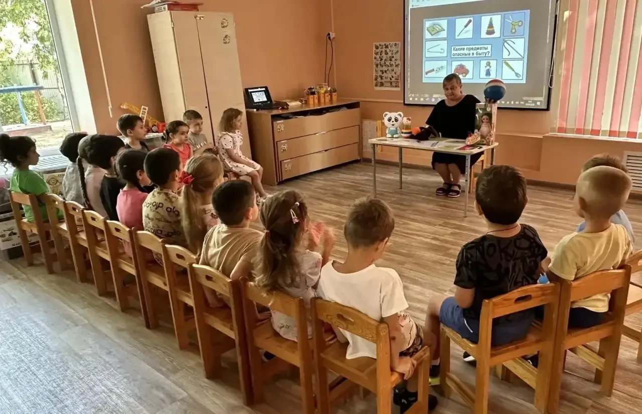 Друзья, сегодня в группе «Гномики» не просто день, а настоящий праздник — День любимой ...