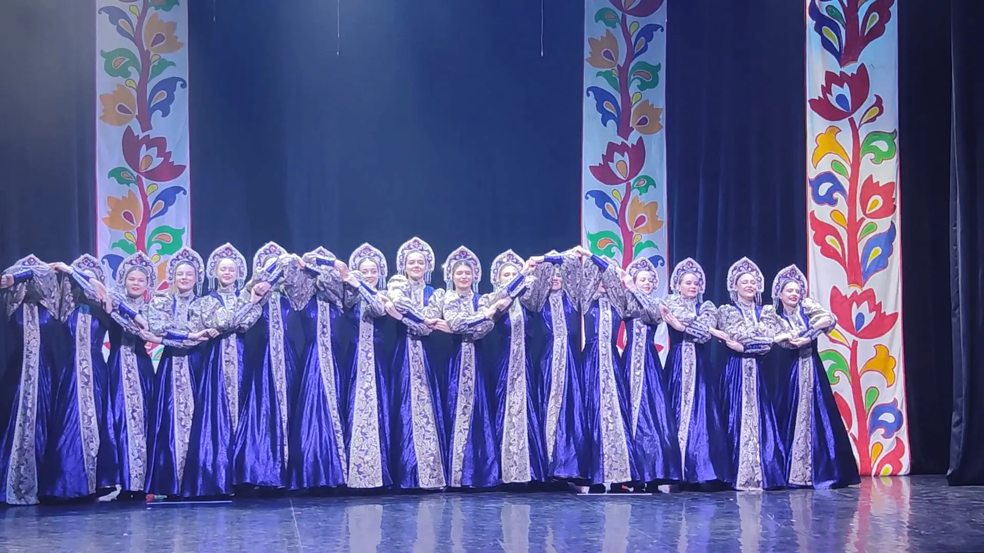 Школа №1498 — дипломант городского фестиваля «1+1»!  🎉16 апреля в Центре творчества имени А. В. Коса