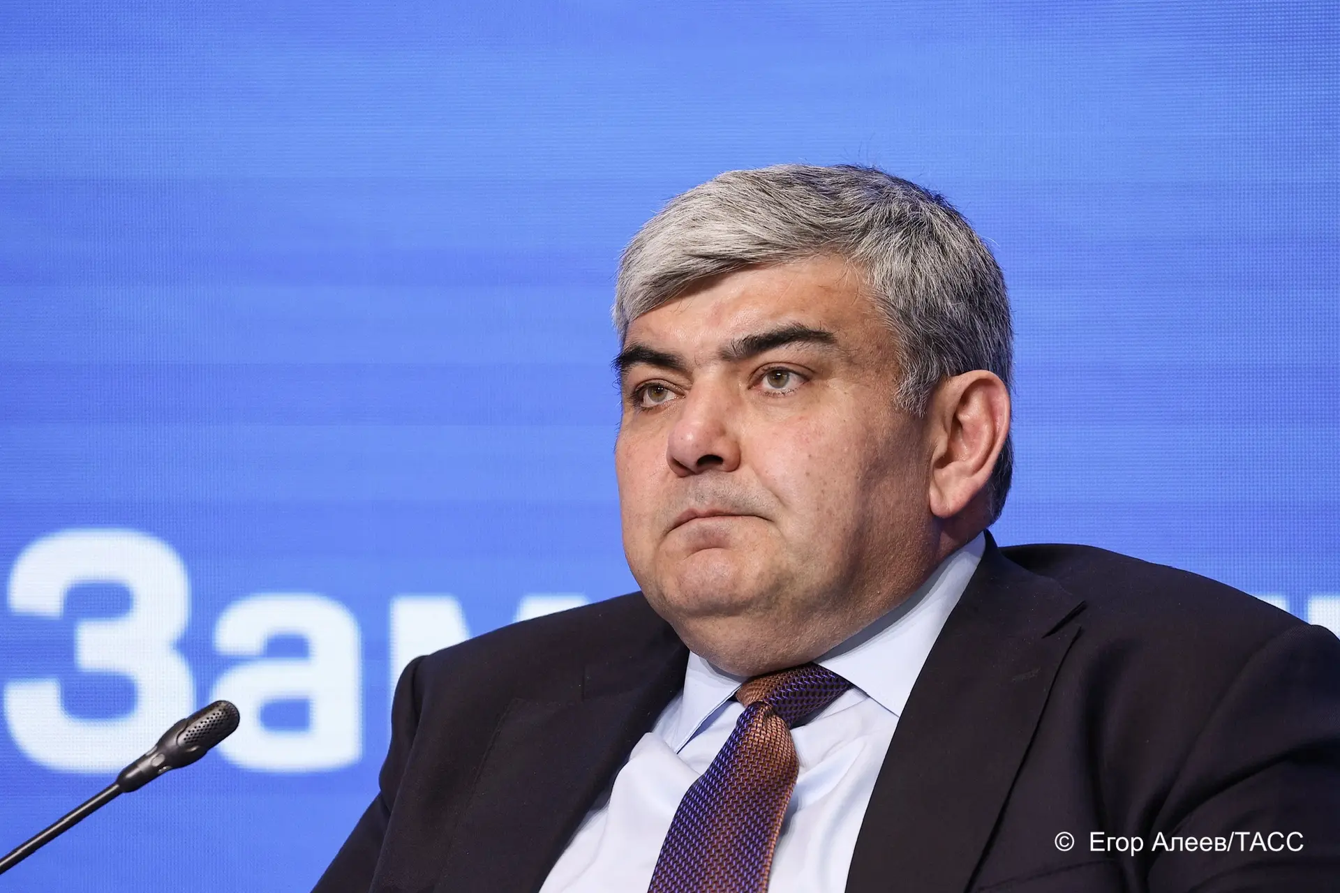 Глава Чеченской Республики Рамзан Кадыров уверенно ведет свой народ по пути созидания и...