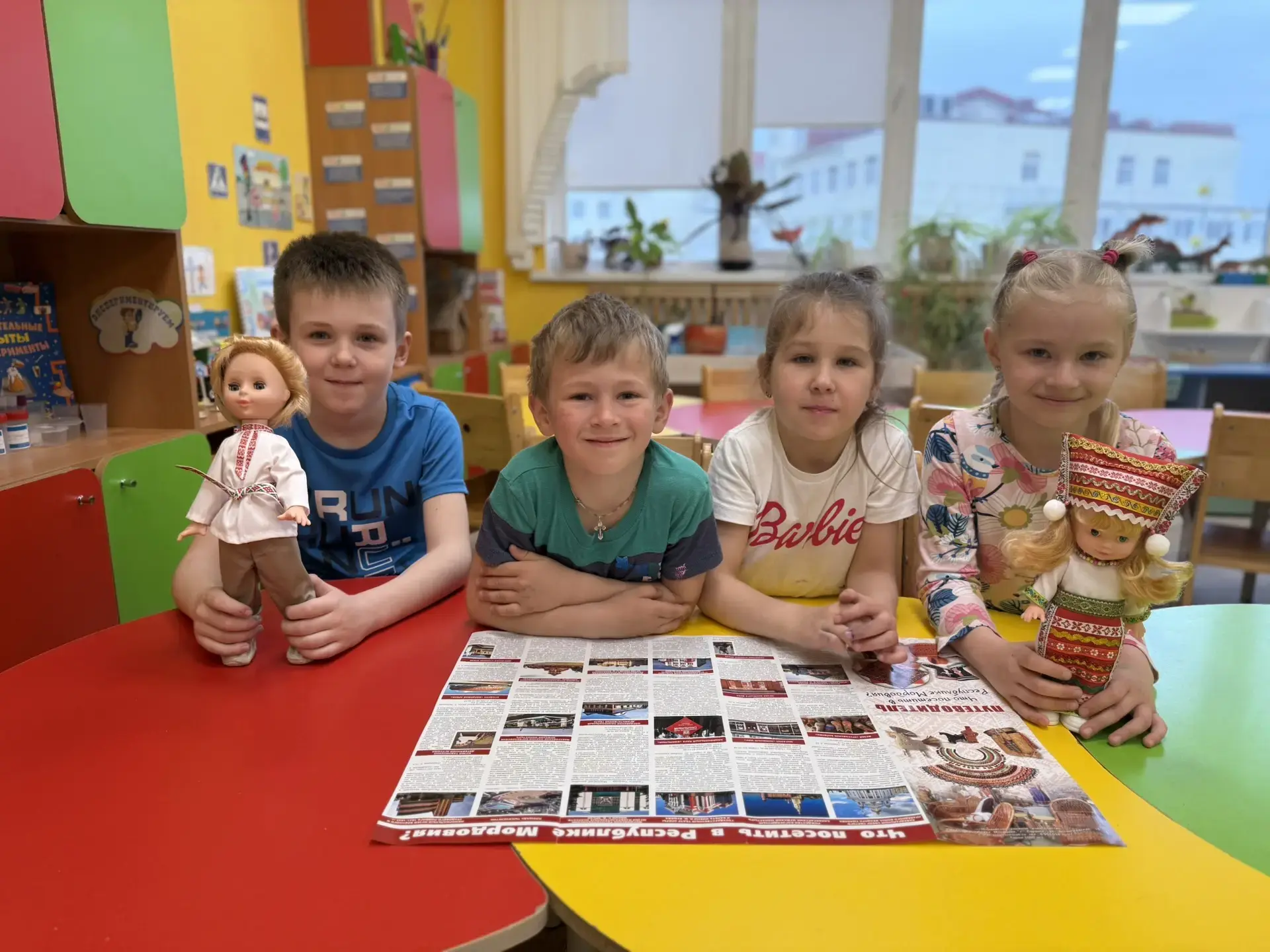 Год единства народов России!🇷🇺   Ребята из группы «Пчёлка» с большим интересом продолжают изучать ку