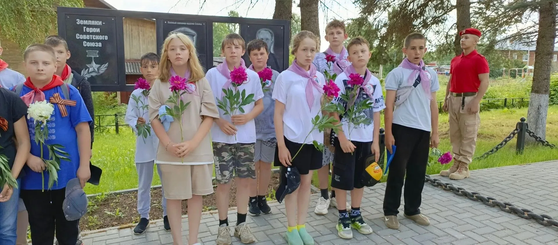 Сегодня в летнем лагере "Дети России", расположенном на базе Вохомской школы, прошел особенный день.