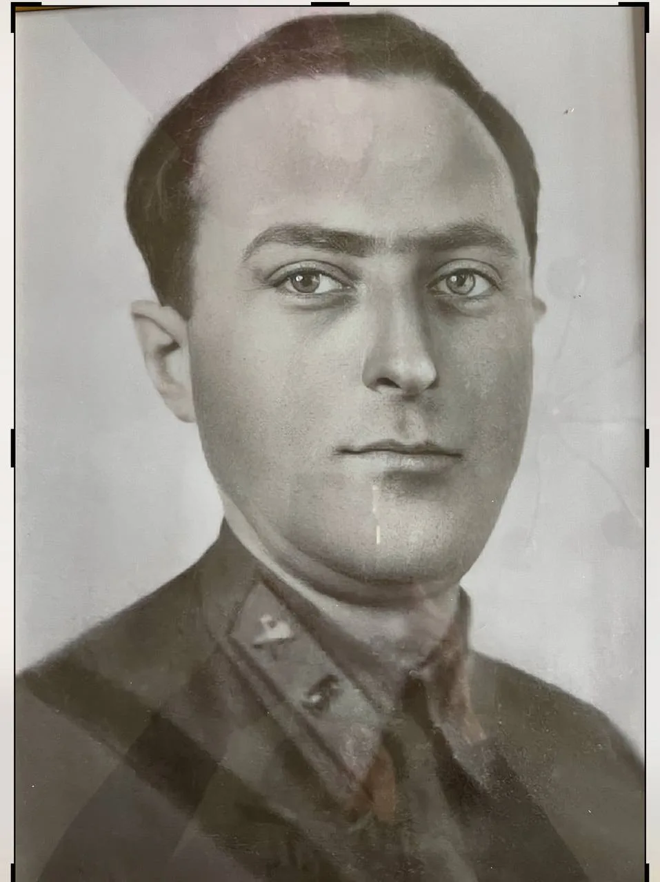 Друзья, поздравляю вас с Днём Победы!