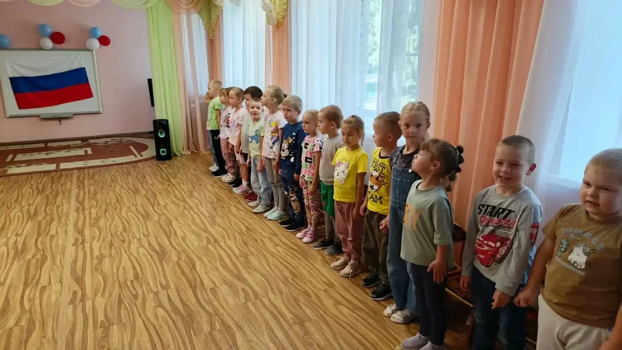 🇷🇺 В рамках празднования Дня Государственного флага Российской Федерации в корпусе № ...